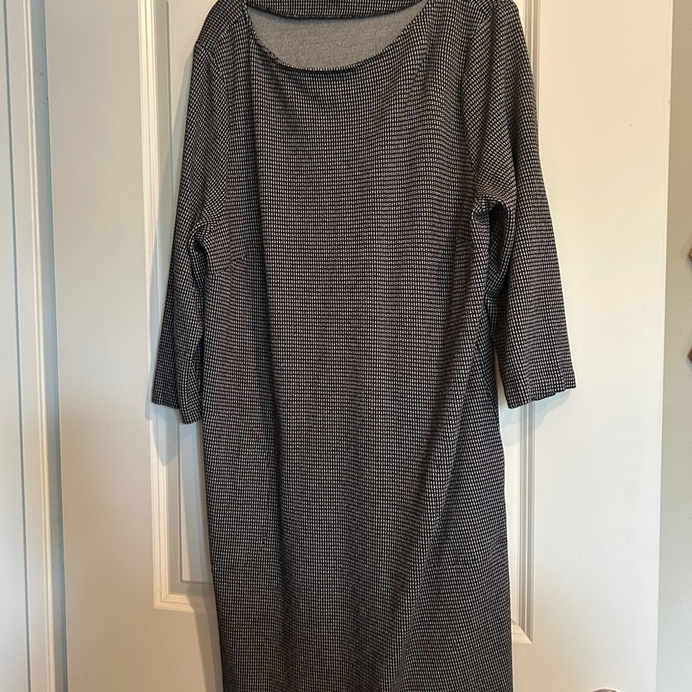 J. Jill Ponte Black and White Long Sleeve Dress
